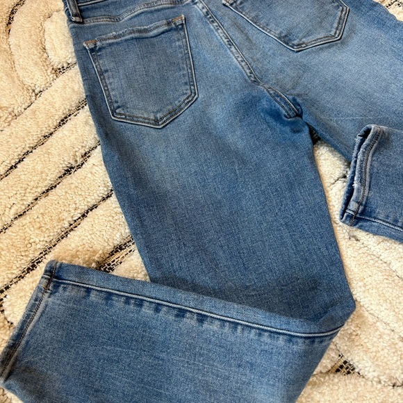 Abercrombie and Fitch Blue Women's Jeans size 2 or size 26 - Picture 6 of 8